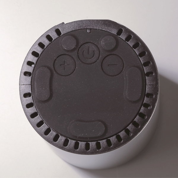 ワイヤレスコンパクトスピーカー(シルバー)の商品画像4枚目